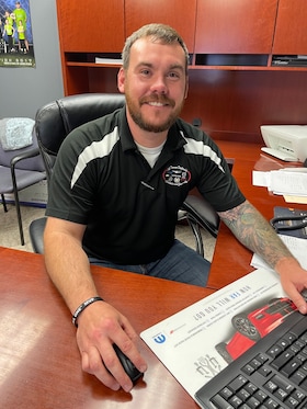 Staff member Adam Mills from ID_174e25fc01dc