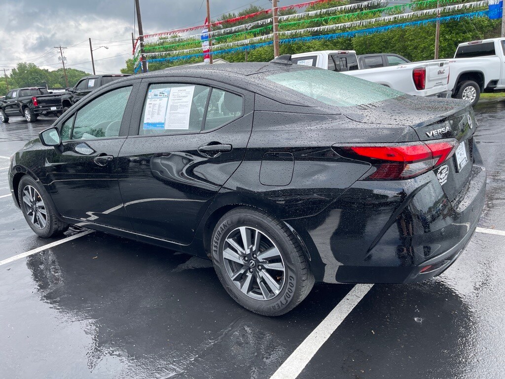 2024 Nissan Versa 1.6 SV photo 4