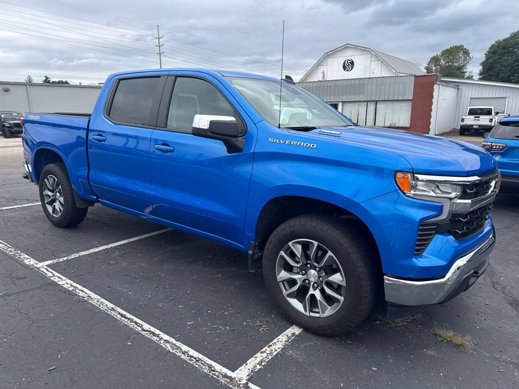 Used 2025 Chevrolet Silverado 1500 LT Truck