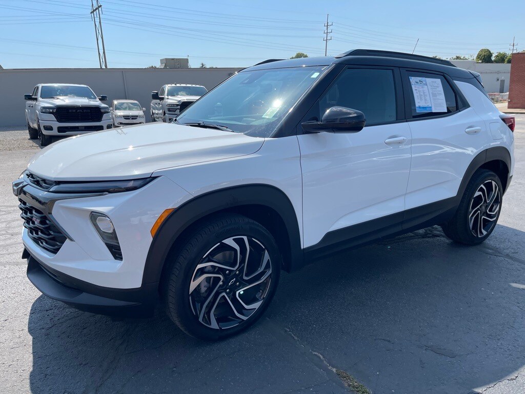 2024 Chevrolet Trailblazer RS photo 2