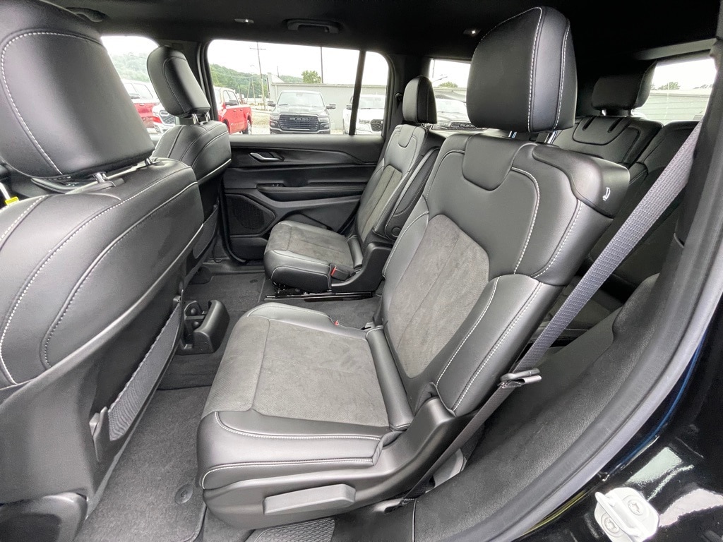 2025 Jeep Grand Cherokee L Altitude - Photo 19