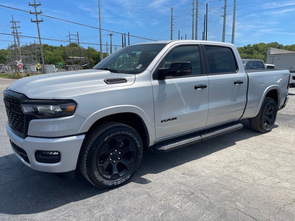 New 2026 Ram 1500 BIG HORN CREW CAB 4X4 6'4 BOX Pickup