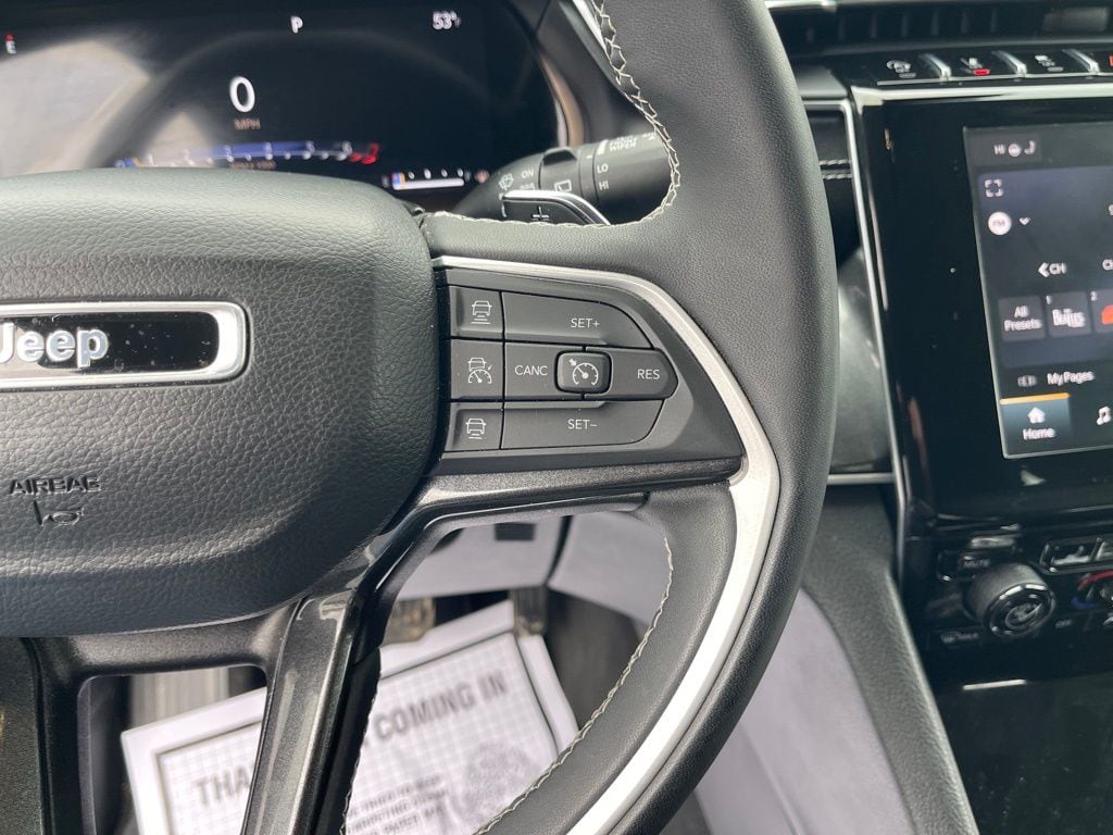 2023 Jeep Grand Cherokee L Laredo - Photo 14