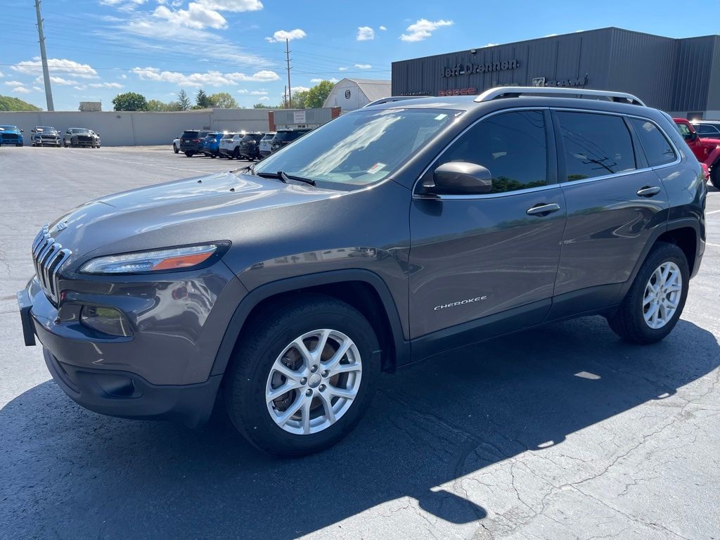 Used 2015 Jeep Cherokee Latitude SUV