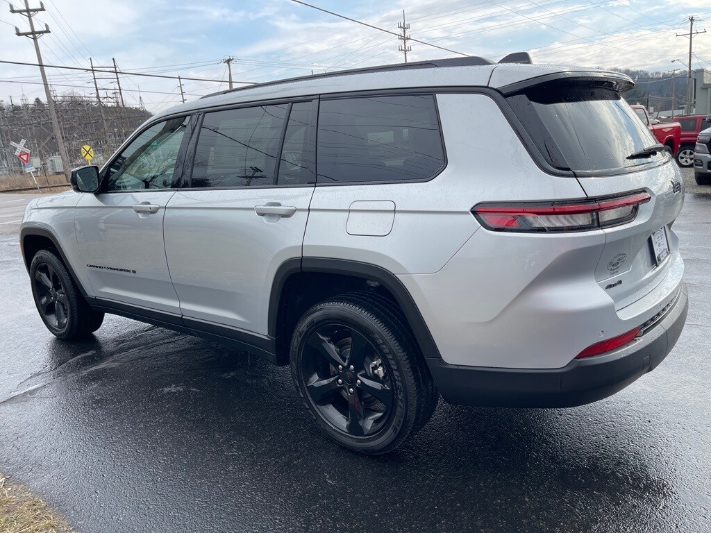 2025 Jeep Grand Cherokee L photo 4