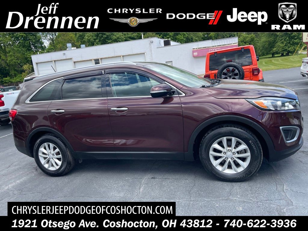 2017 Kia Sorento LX AT's photo