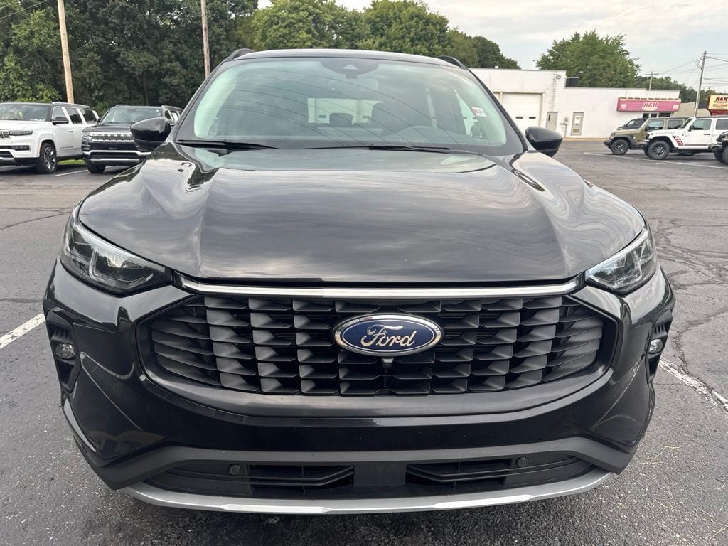 Used 2024 Ford Escape Platinum SUV