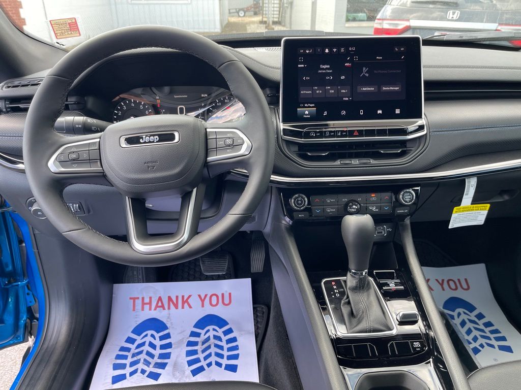 2025 Jeep Compass Latitude - Photo 14