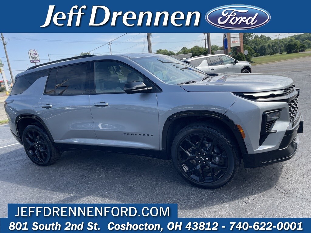 Used 2025 Chevrolet Traverse RS SUV