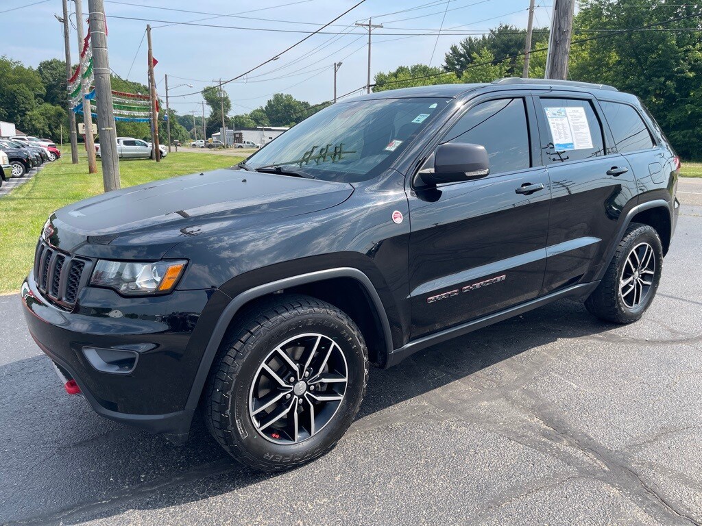 Used 2018 Jeep Grand Cherokee Trailhawk with VIN 1C4RJFLG3JC207661 for sale in Coshocton, OH