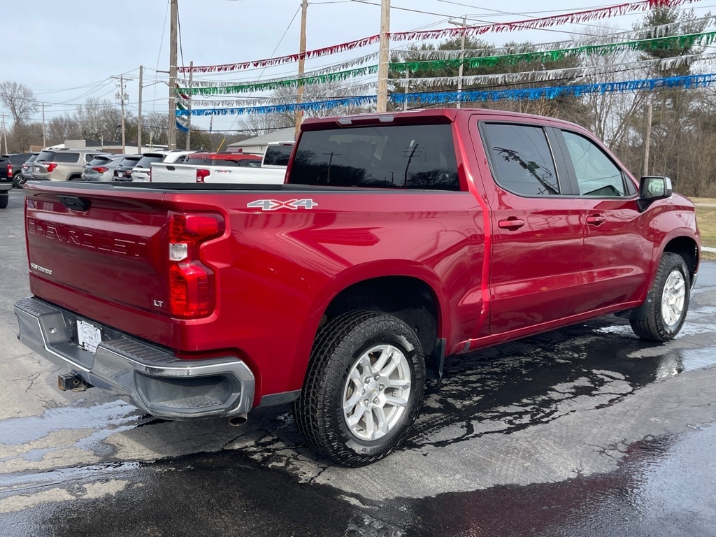 2023 Chevrolet Silverado 1500 LT - Photo 3