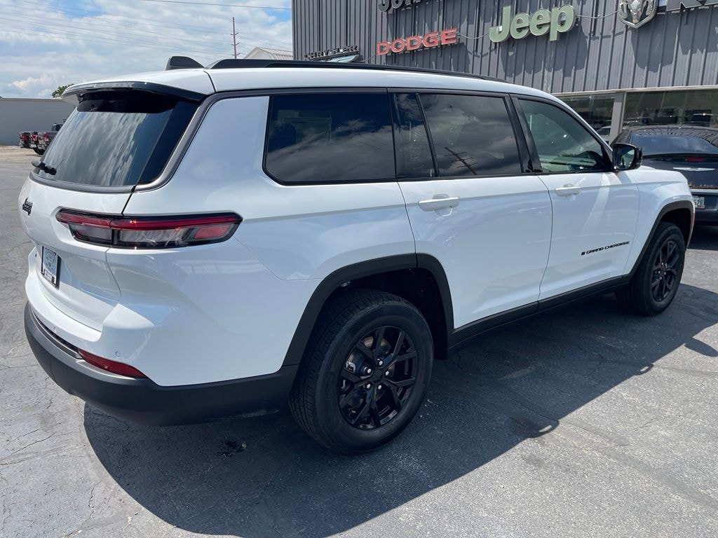 New 2026 Jeep Grand Cherokee L LAREDO ALTITUDE 4X4 Sport Utility