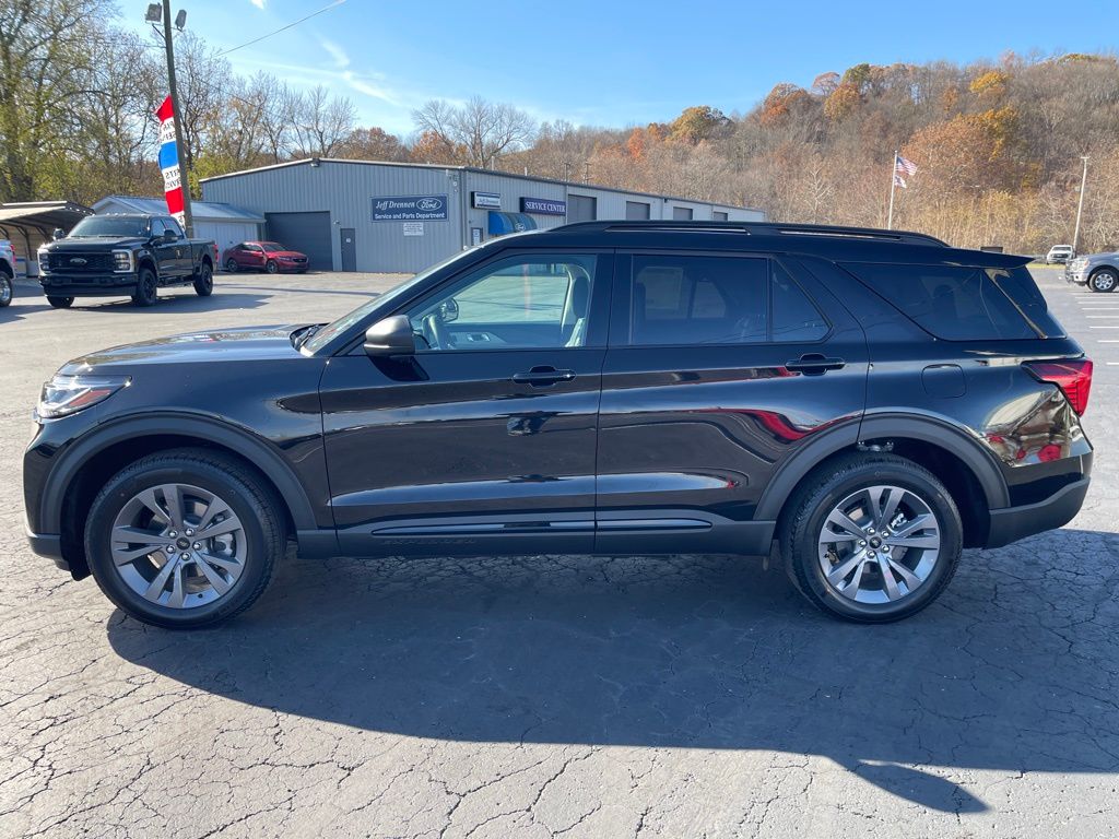 2026 Ford Explorer Active - Photo 9