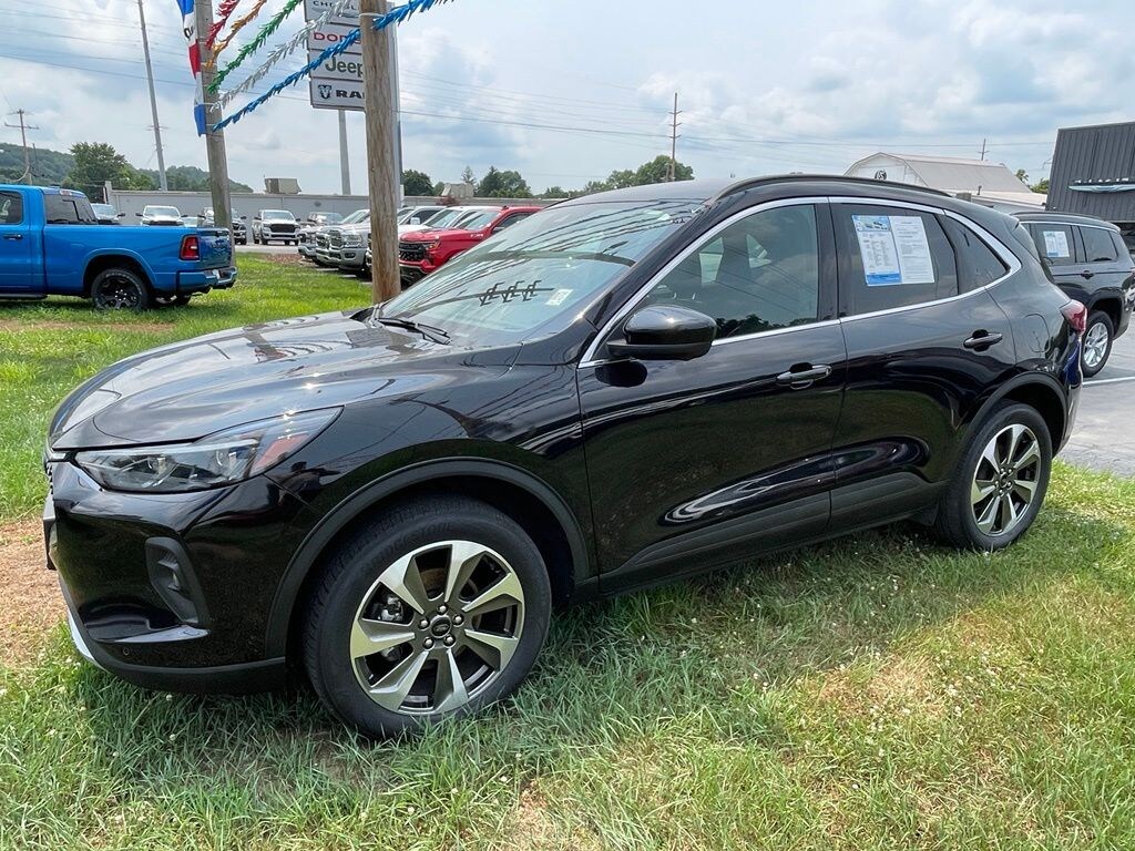 Used 2024 Ford Escape Platinum SUV