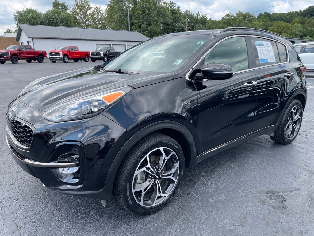 Used 2020 Kia Sportage SX with VIN KNDPRCA66L7657129 for sale in Coshocton, OH