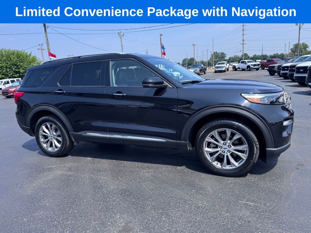 2022 Ford Explorer