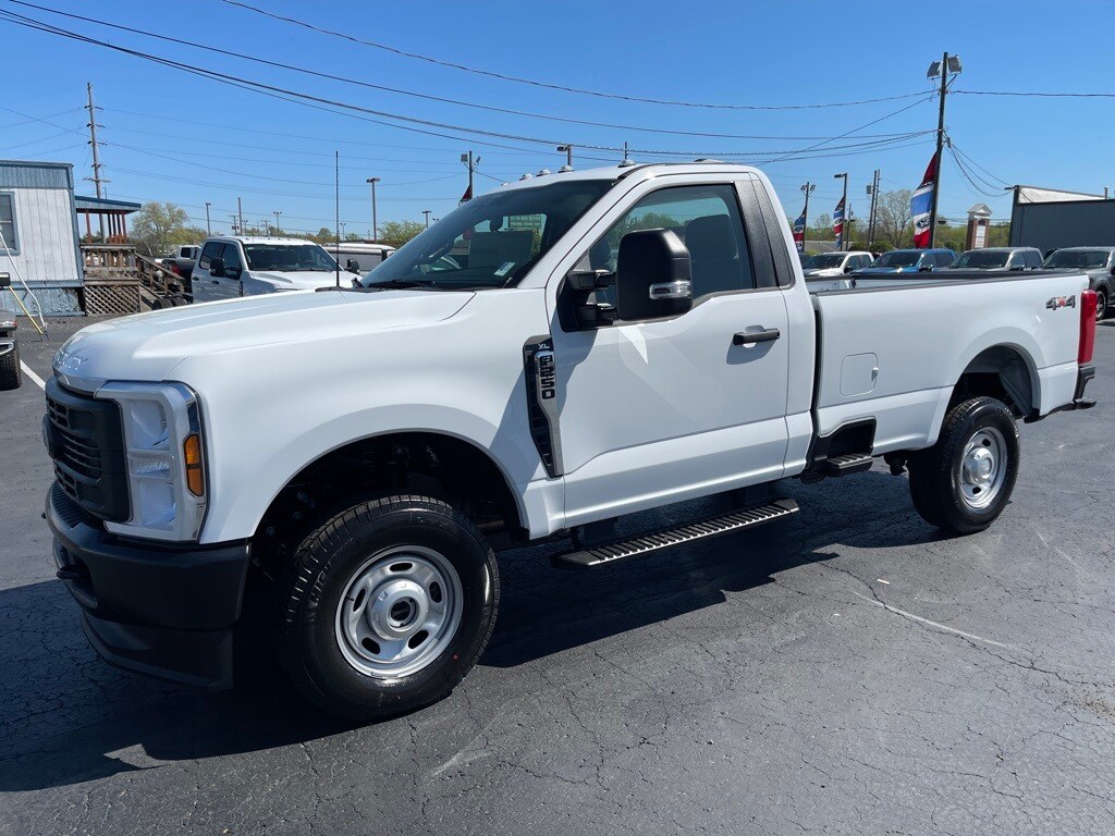 2025 Ford F-250 XL photo 2