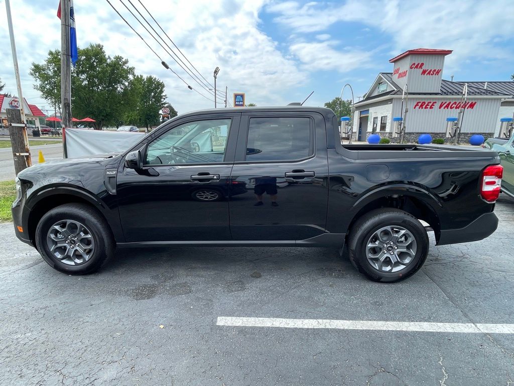2025 Ford Maverick XLT - Photo 8