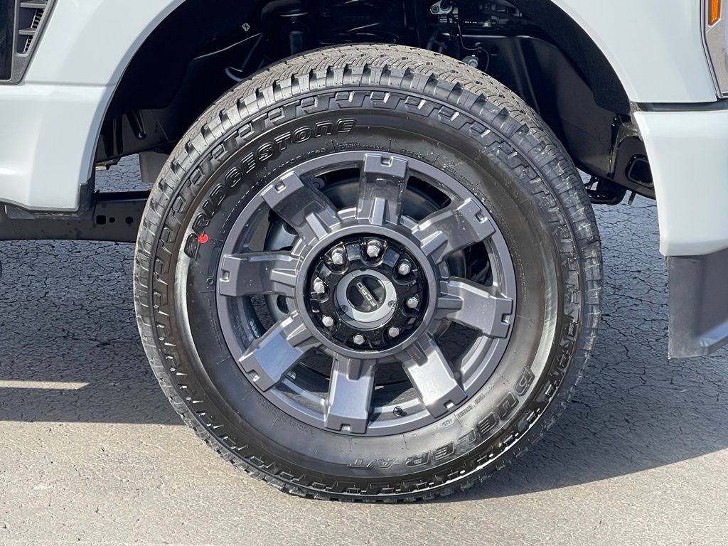 2026 Ford F-250 Super Duty XL - Photo 10