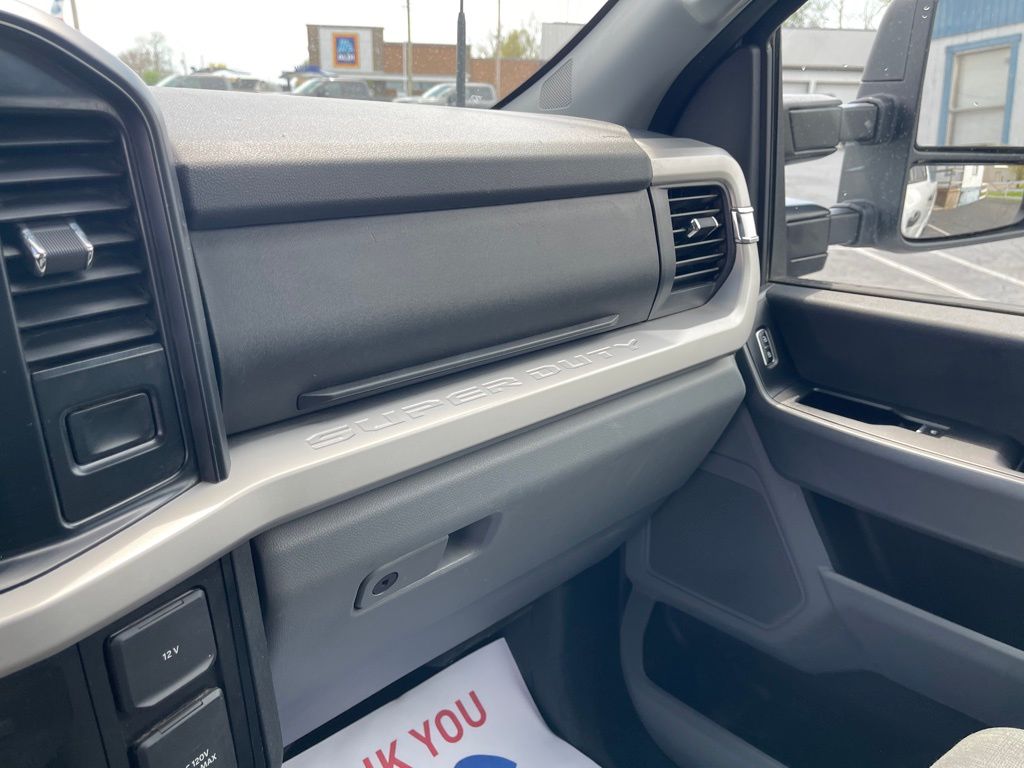 2024 Ford F-250 Super Duty XLT - Photo 23