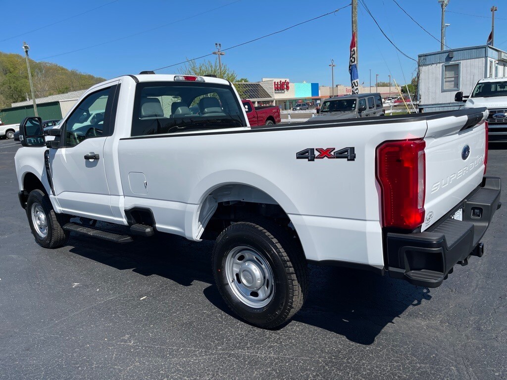 2025 Ford F-250 XL photo 4