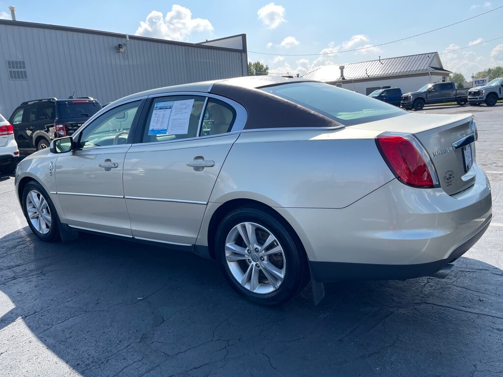 2011 Lincoln MKS Base photo 4