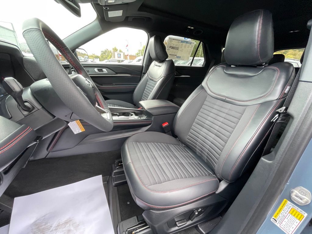 2026 Ford Explorer ST-Line - Photo 11