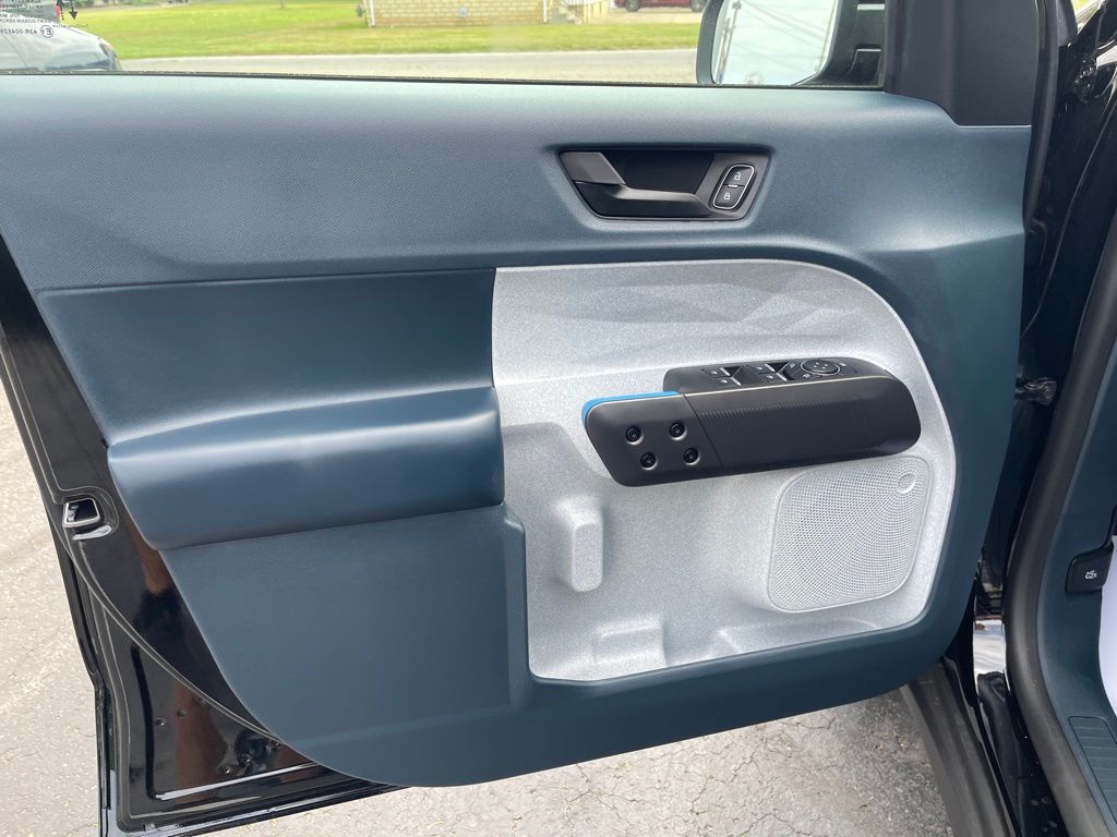 2025 Ford Maverick XLT - Photo 20