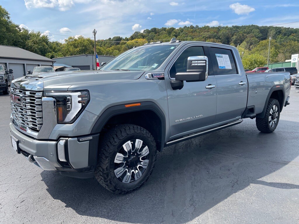2024 Gmc Sierra HD Denali photo 2