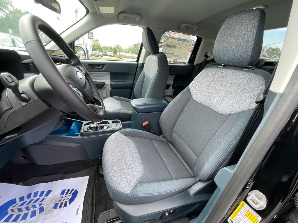 2025 Ford Maverick XLT - Photo 10