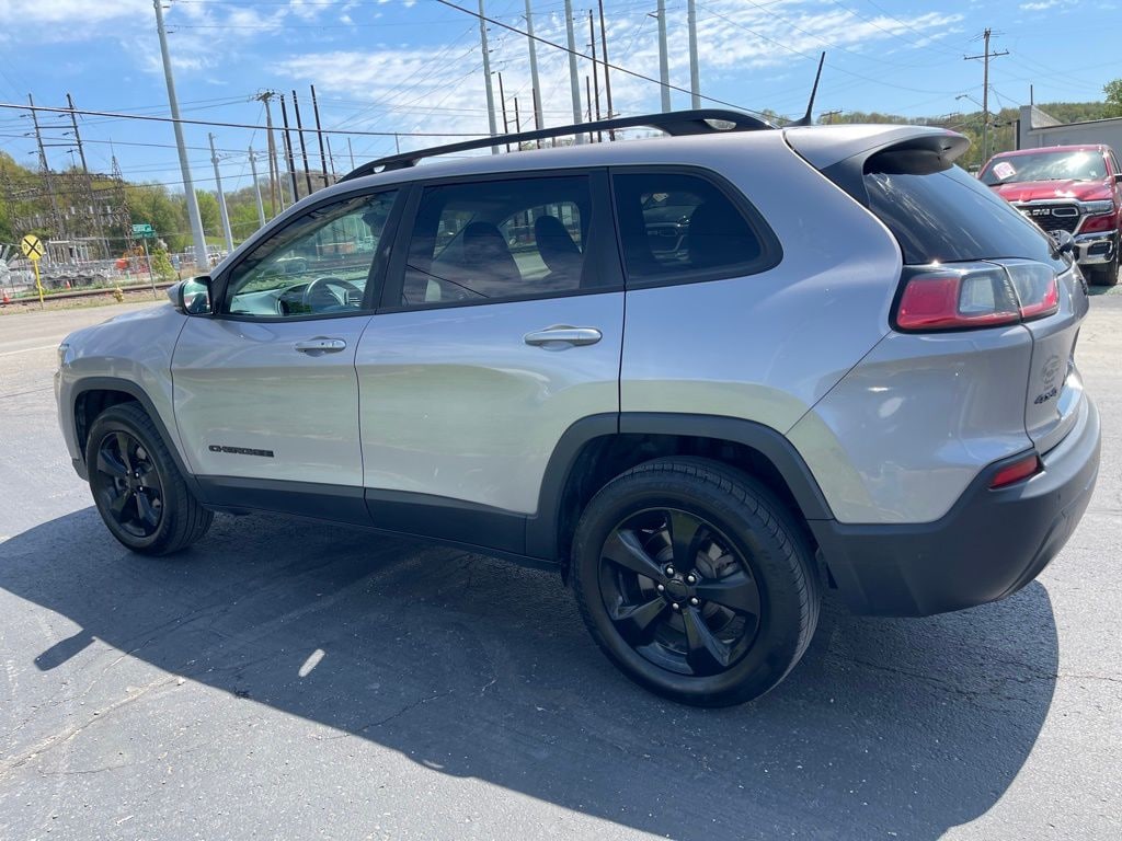 Used 2020 Jeep Cherokee Altitude SUV