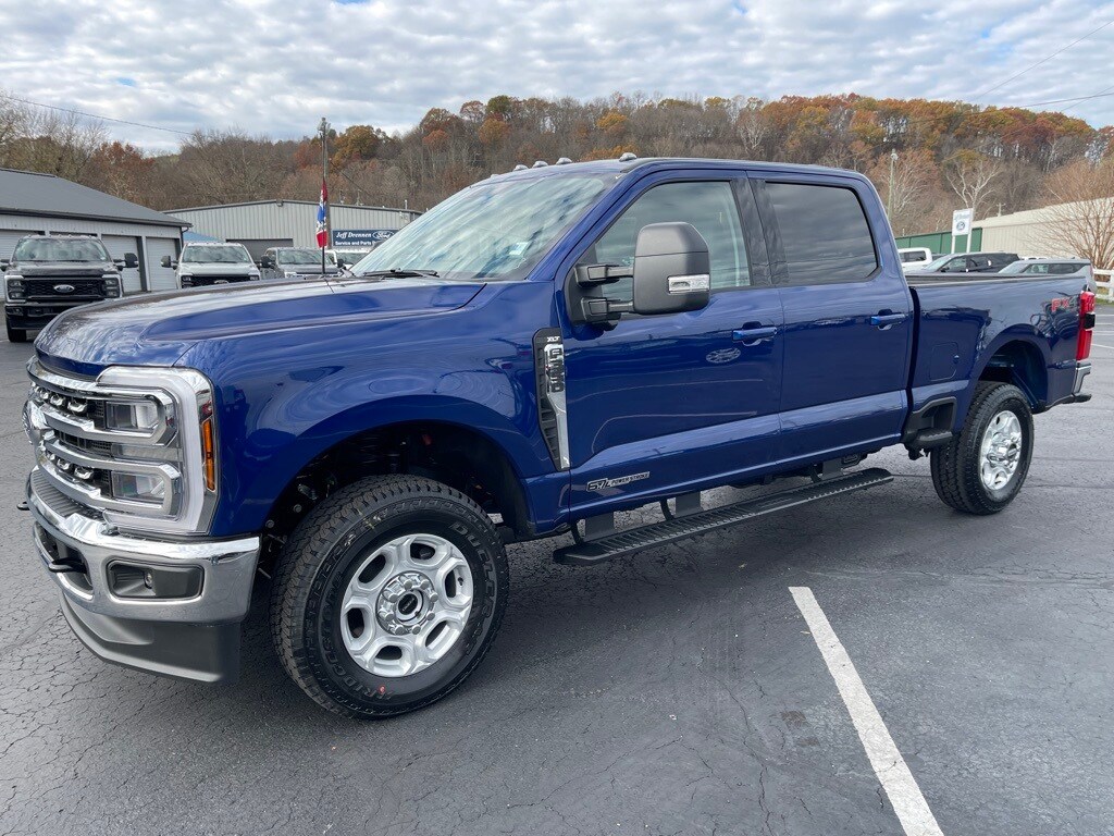 2026 Ford F-350 XLT photo 2