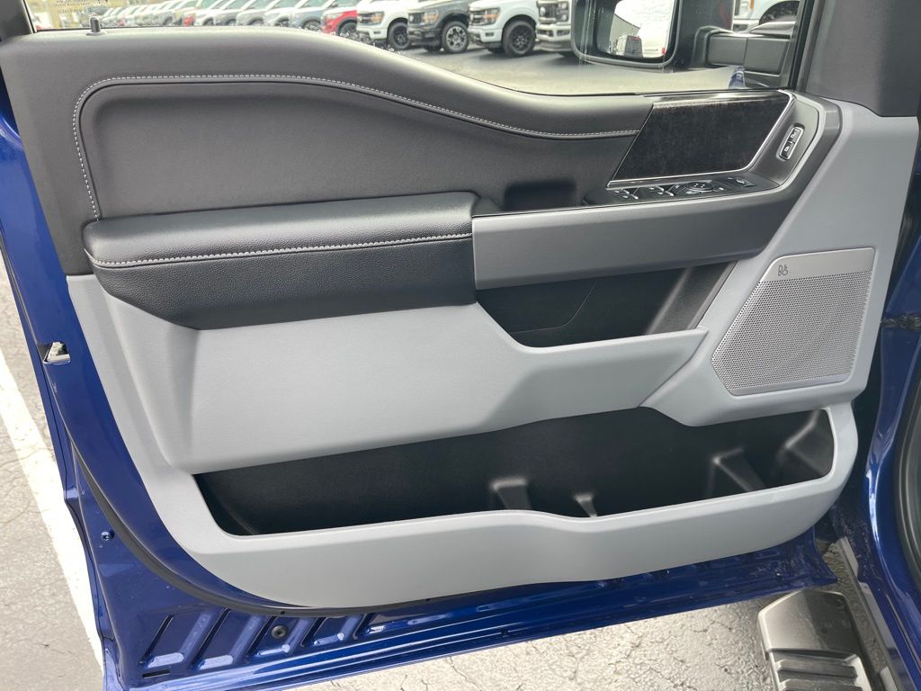 2026 Ford F-350 Super Duty XLT - Photo 21
