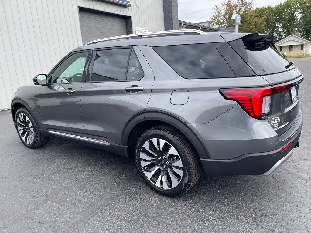2026 Ford Explorer Platinum photo 4