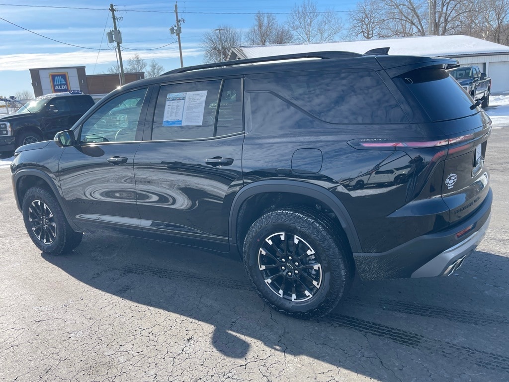 Used 2025 Chevrolet Traverse Z71 SUV