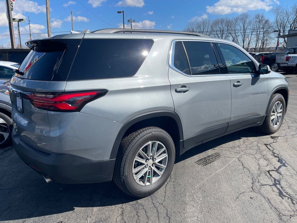 Used 2023 Chevrolet Traverse LT SUV