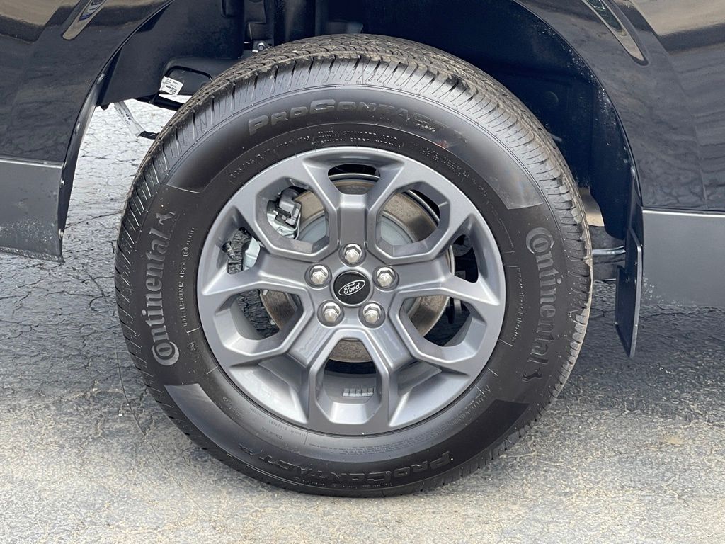 2025 Ford Maverick XLT - Photo 9