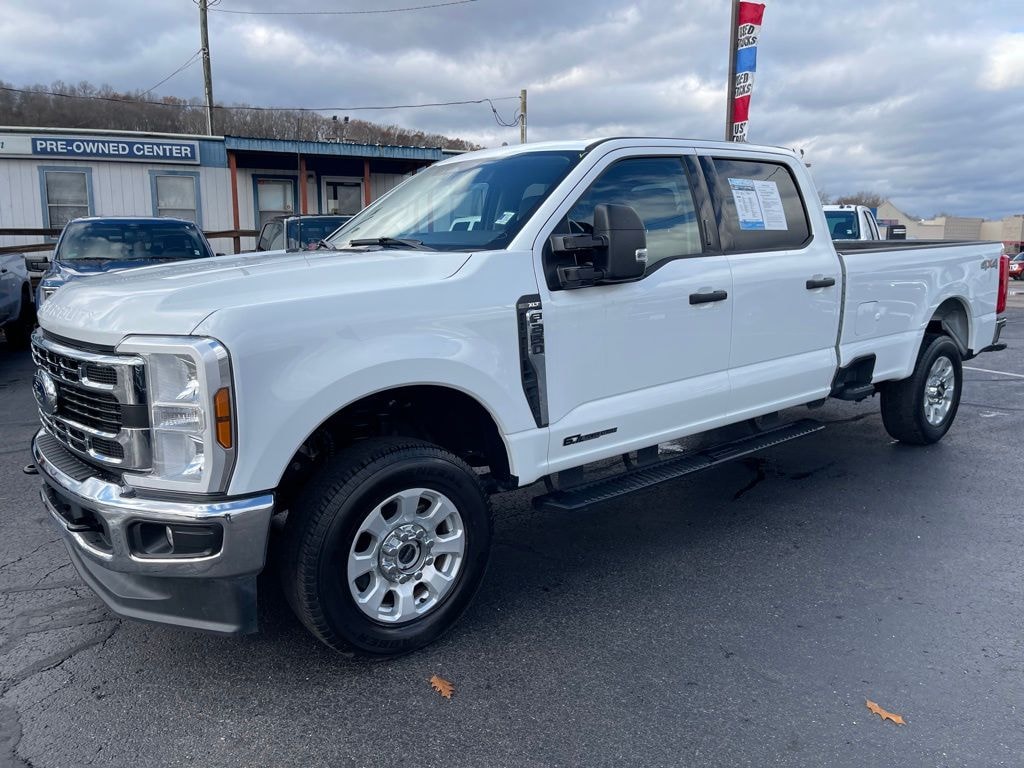 Used 2024 Ford F-250SD XLT Truck