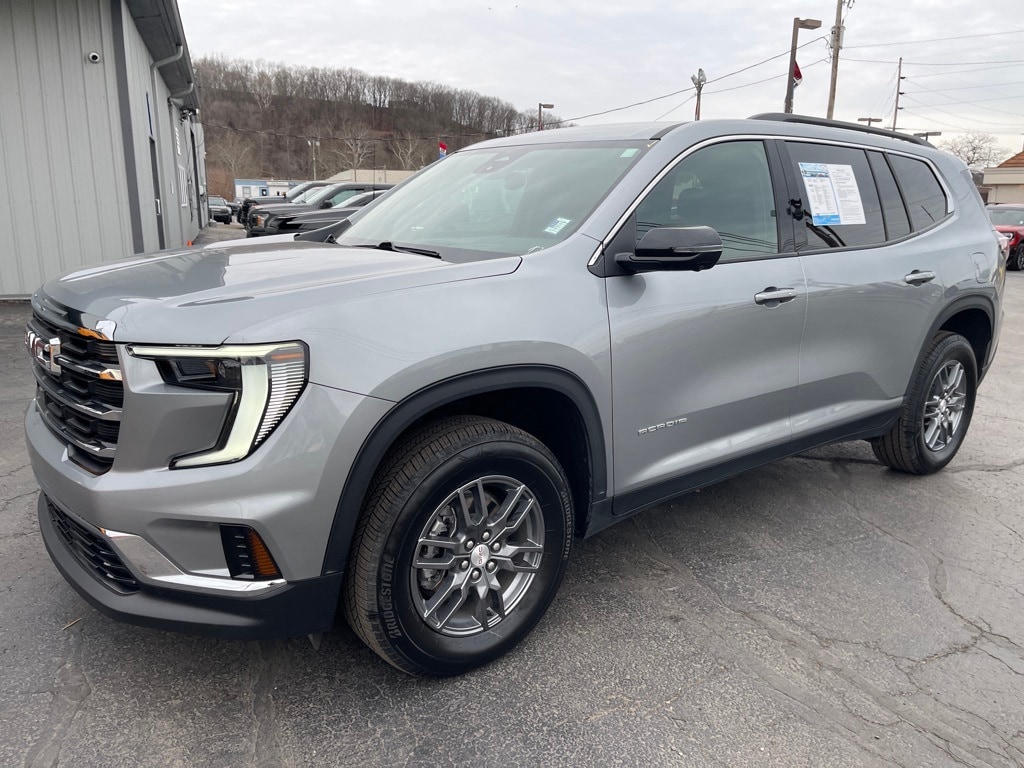 Used 2025 GMC Acadia Elevation SUV