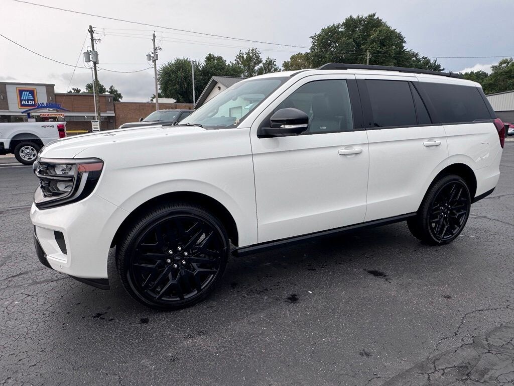 New 2027 Ford Expedition Platinum SUV