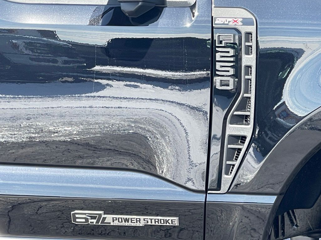 2026 Ford F-250 Super Duty XL - Photo 9
