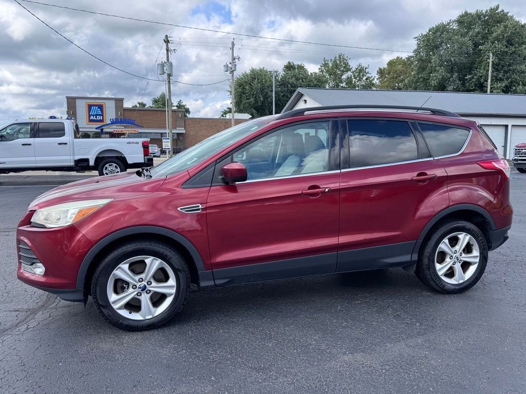 Used 2015 Ford Escape SE with VIN 1FMCU9G9XFUB98190 for sale in Coshocton, OH