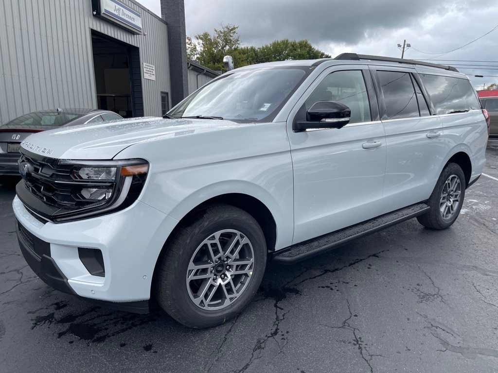 New 2025 Ford Expedition Max Active SUV