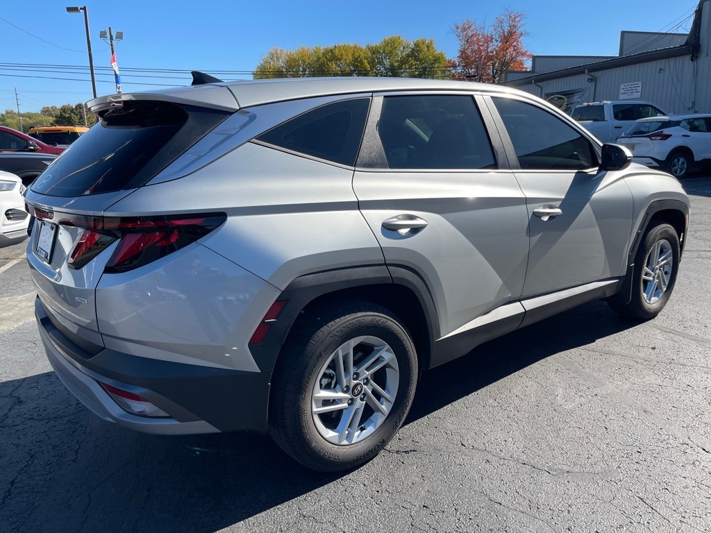 Used 2025 Hyundai Tucson SE SUV