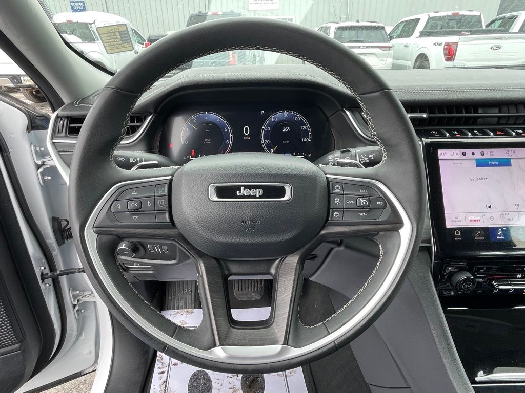 2023 Jeep Grand Cherokee Limited - Photo 14
