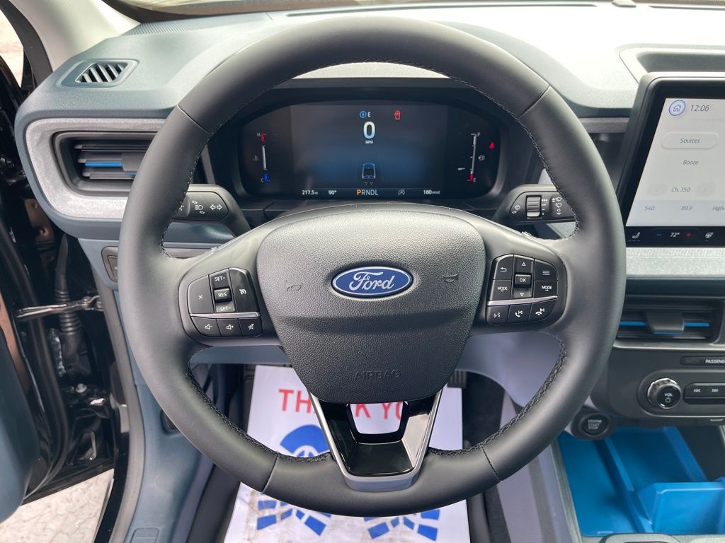 2025 Ford Maverick XLT - Photo 13