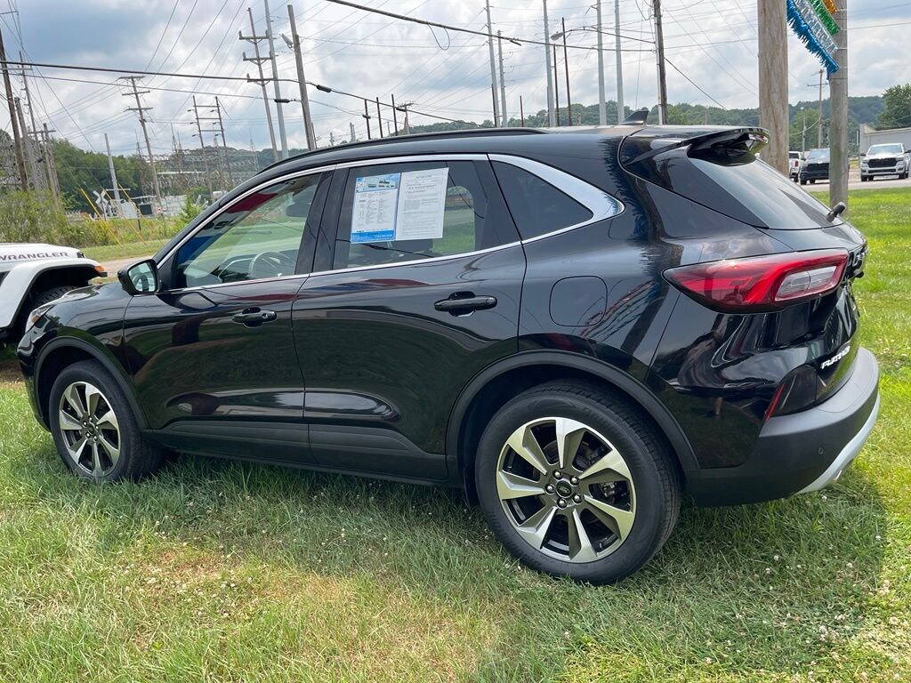 Used 2024 Ford Escape Platinum SUV