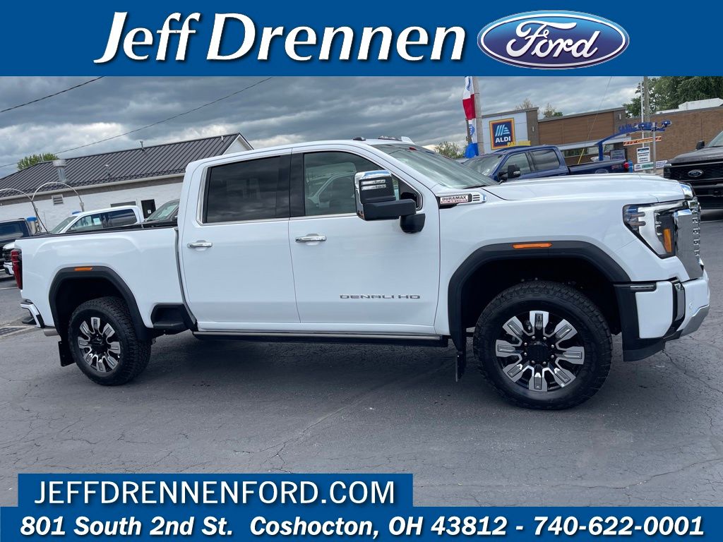 2025 GMC Sierra Denali 4WD Crew Cab Standard Box SRW's photo