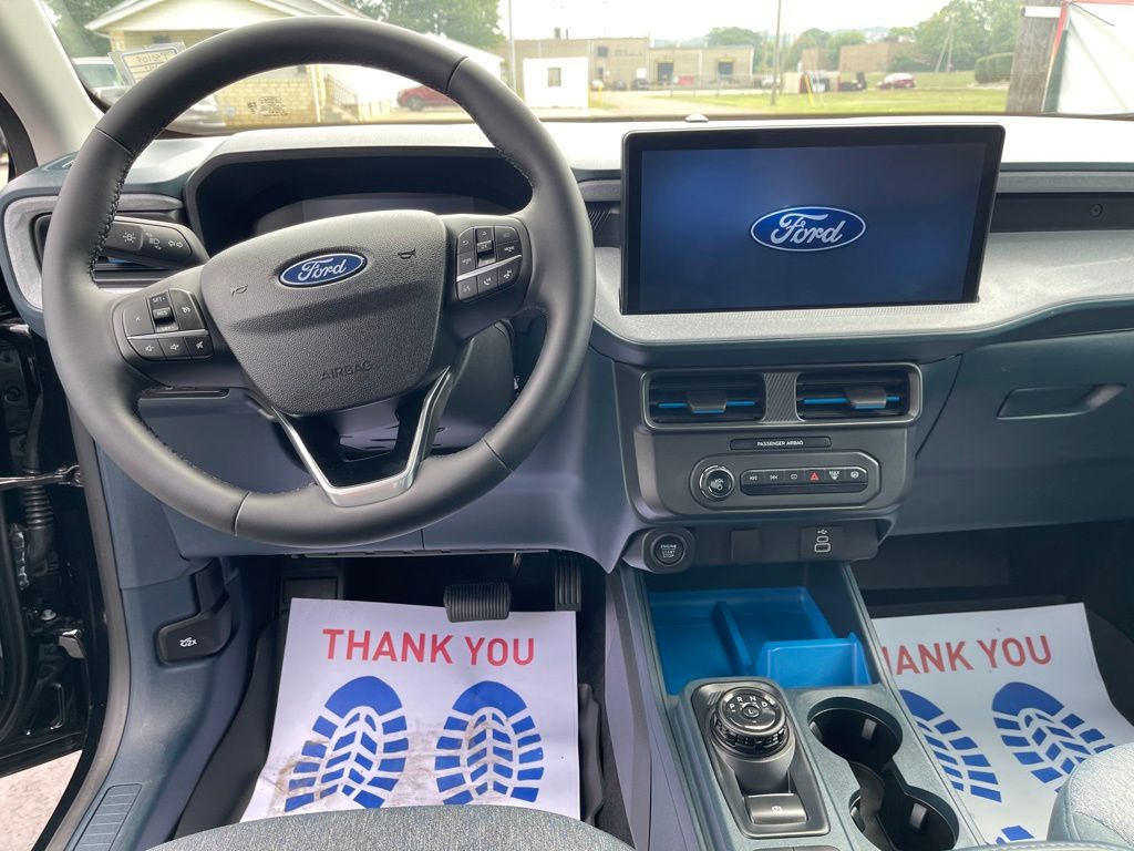 2025 Ford Maverick XLT - Photo 12