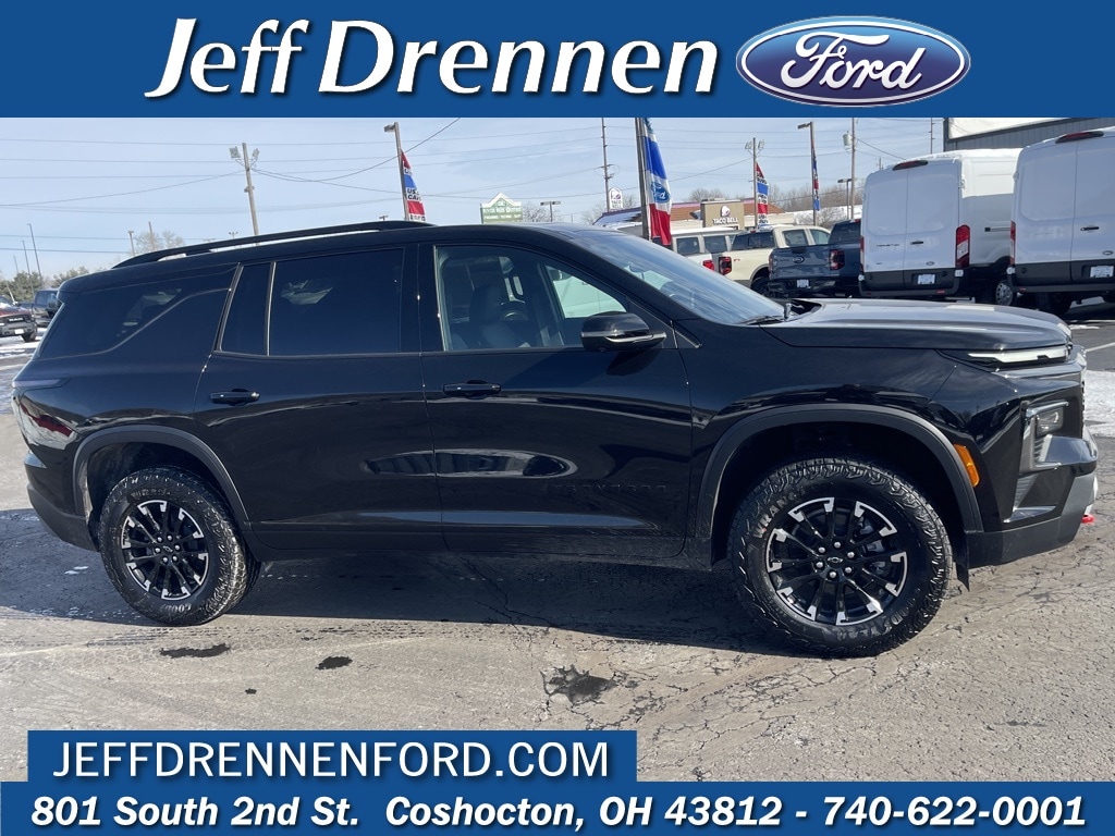 Used 2025 Chevrolet Traverse Z71 SUV